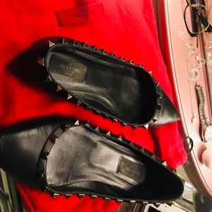 SOLD🚫Valentino Garavani Noir Rockstuds ballet